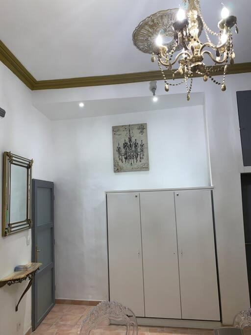 Magnifique Appartement Plein Coeur Avignon Intra-Muros Extérieur photo